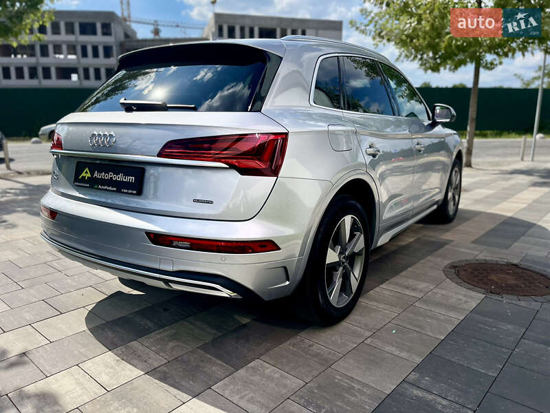 Внедорожник / Кроссовер Audi Q5 2022 в Киеве