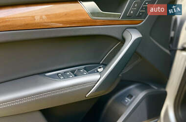 Внедорожник / Кроссовер Audi Q5 2022 в 