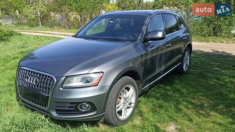 Внедорожник / Кроссовер Audi Q5 2015 в 
