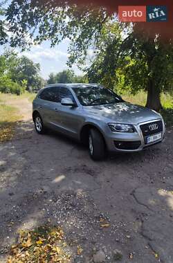 Внедорожник / Кроссовер Audi Q5 2011 в 