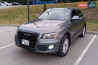 Внедорожник / Кроссовер Audi Q5 2012 в 