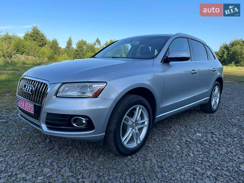 Позашляховик / Кросовер Audi Q5 2015 в 