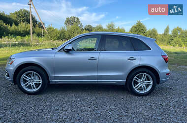 Позашляховик / Кросовер Audi Q5 2015 в 