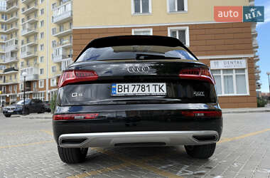 Внедорожник / Кроссовер Audi Q5 2018 в 