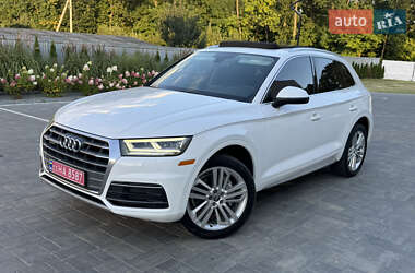 Внедорожник / Кроссовер Audi Q5 2017 в 