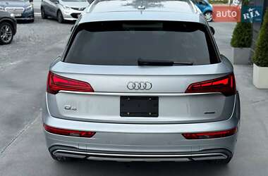 Внедорожник / Кроссовер Audi Q5 2021 в 