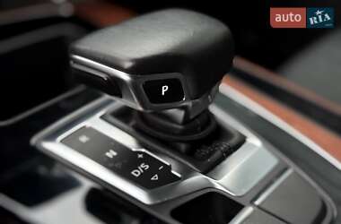 Внедорожник / Кроссовер Audi Q5 2021 в 