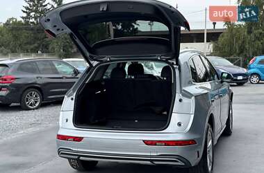 Внедорожник / Кроссовер Audi Q5 2021 в 