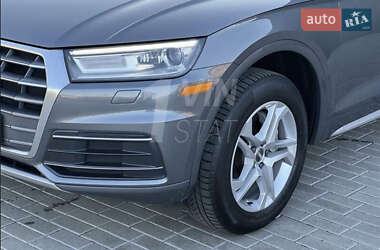 Внедорожник / Кроссовер Audi Q5 2017 в 
