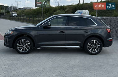 Внедорожник / Кроссовер Audi Q5 2021 в 