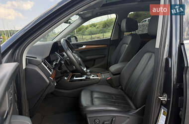 Внедорожник / Кроссовер Audi Q5 2021 в 