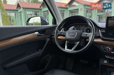 Внедорожник / Кроссовер Audi Q5 2021 в 