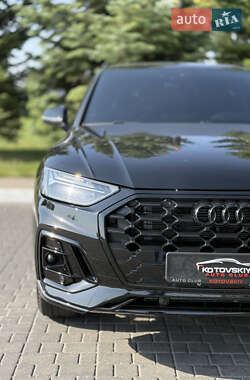 Внедорожник / Кроссовер Audi Q5 2022 в 