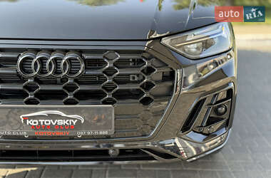 Внедорожник / Кроссовер Audi Q5 2022 в 