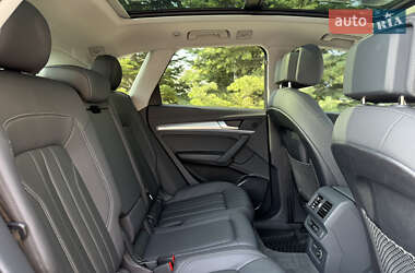Внедорожник / Кроссовер Audi Q5 2022 в 