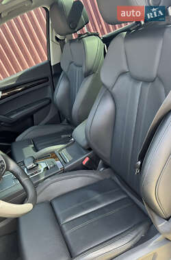 Внедорожник / Кроссовер Audi Q5 2020 в 