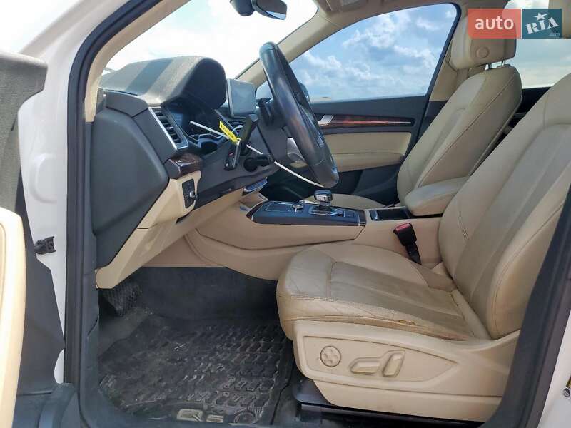 Внедорожник / Кроссовер Audi Q5 2017 в Житомире