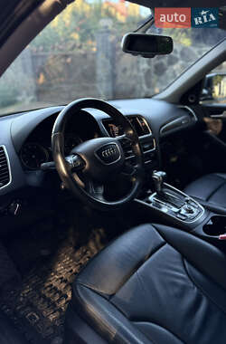 Внедорожник / Кроссовер Audi Q5 2015 в 