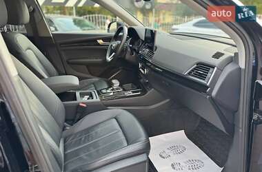 Внедорожник / Кроссовер Audi Q5 2021 в 