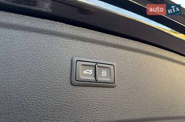 Внедорожник / Кроссовер Audi Q5 2021 в 