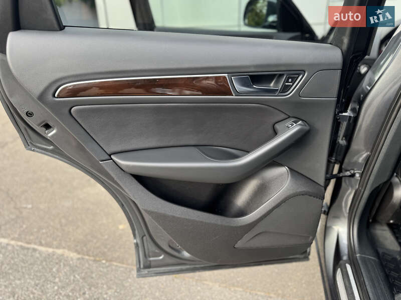 Внедорожник / Кроссовер Audi Q5 2015 в Белой Церкви