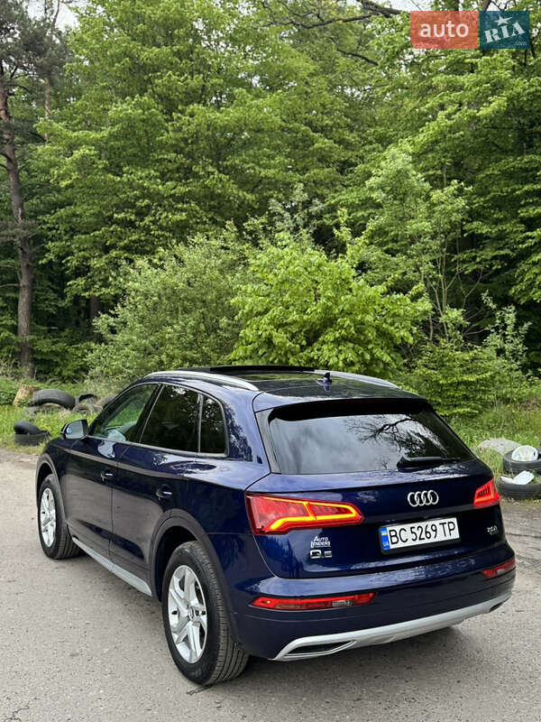 Внедорожник / Кроссовер Audi Q5 2017 в Львове