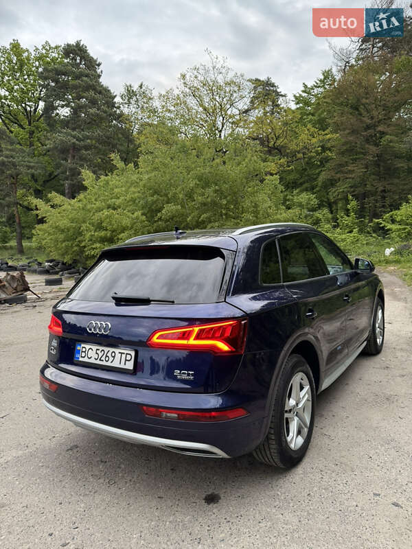 Внедорожник / Кроссовер Audi Q5 2017 в Львове