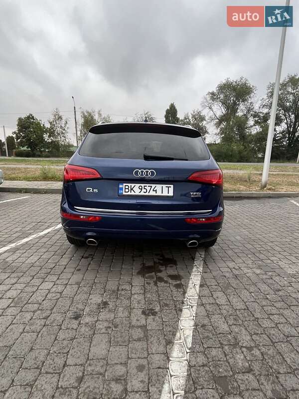 Позашляховик / Кросовер Audi Q5 2016 в Дніпрі