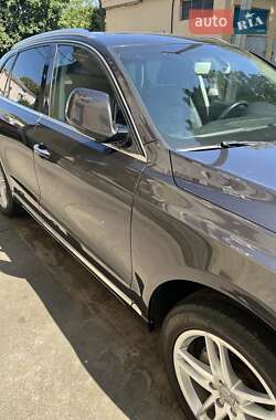 Внедорожник / Кроссовер Audi Q5 2016 в 