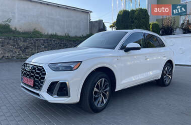 Внедорожник / Кроссовер Audi Q5 2021 в 