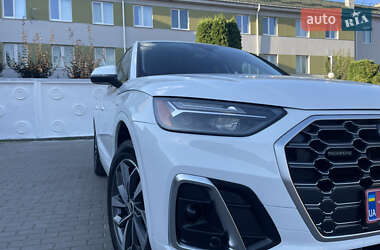 Внедорожник / Кроссовер Audi Q5 2021 в 