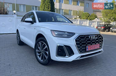 Внедорожник / Кроссовер Audi Q5 2021 в 