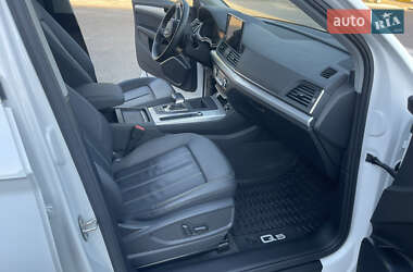 Внедорожник / Кроссовер Audi Q5 2021 в 