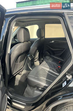 Внедорожник / Кроссовер Audi Q5 2012 в 