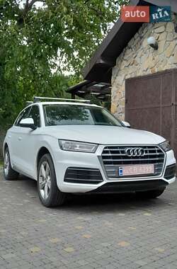 Внедорожник / Кроссовер Audi Q5 2019 в 