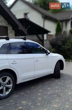 Внедорожник / Кроссовер Audi Q5 2019 в 