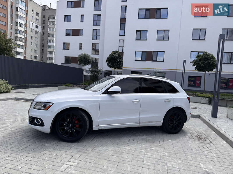 Внедорожник / Кроссовер Audi Q5 2017 в 