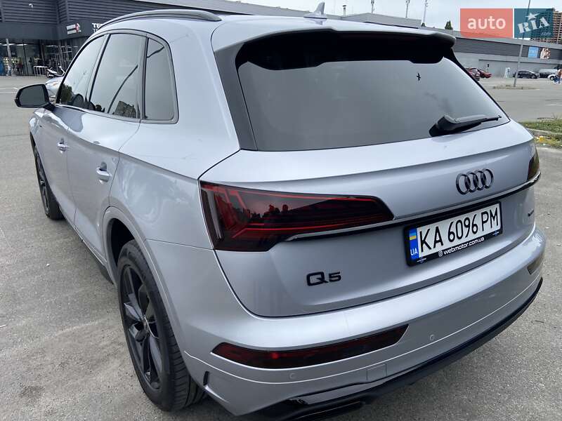 Внедорожник / Кроссовер Audi Q5 2022 в Киеве