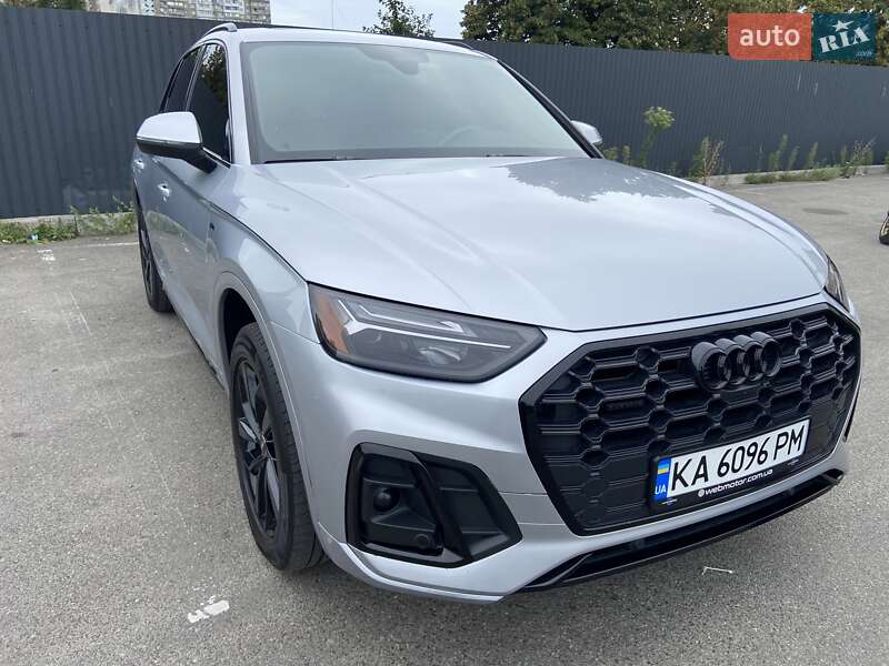 Внедорожник / Кроссовер Audi Q5 2022 в Киеве