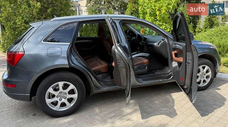 Внедорожник / Кроссовер Audi Q5 2011 в Ковеле