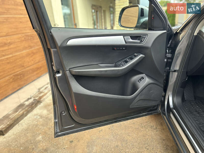 Внедорожник / Кроссовер Audi Q5 2012 в Виннице