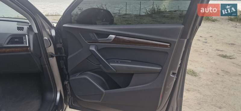 Внедорожник / Кроссовер Audi Q5 2018 в Киеве фото 26 Внедорожник / Кроссовер Audi Q5 2018 в Киеве
