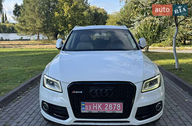 Внедорожник / Кроссовер Audi Q5 2015 в 