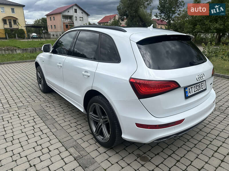 Позашляховик / Кросовер Audi Q5 2015 в Калуші