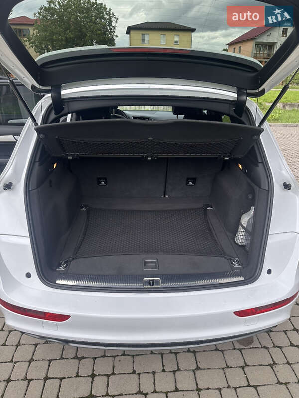 Позашляховик / Кросовер Audi Q5 2015 в Калуші