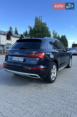 Внедорожник / Кроссовер Audi Q5 2018 в 