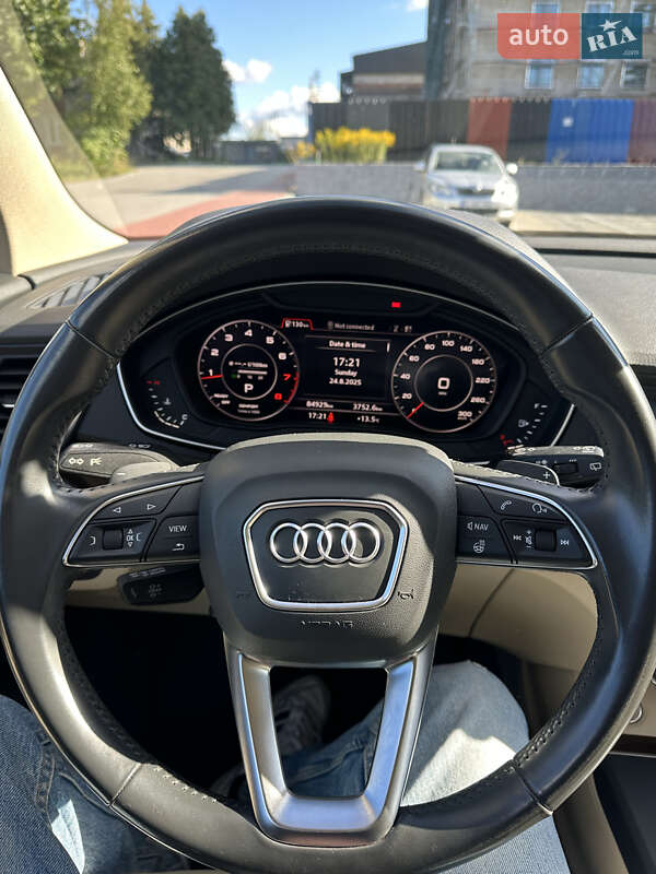 Внедорожник / Кроссовер Audi Q5 2018 в Львове