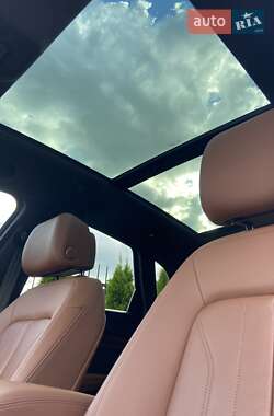 Внедорожник / Кроссовер Audi Q5 2022 в 
