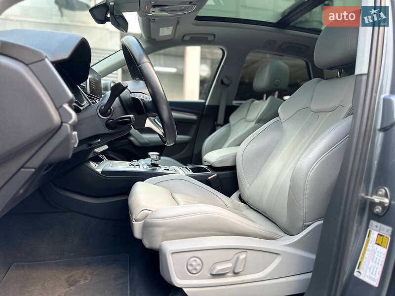 Позашляховик / Кросовер Audi Q5 2017 в Києві