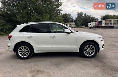 Внедорожник / Кроссовер Audi Q5 2015 в 